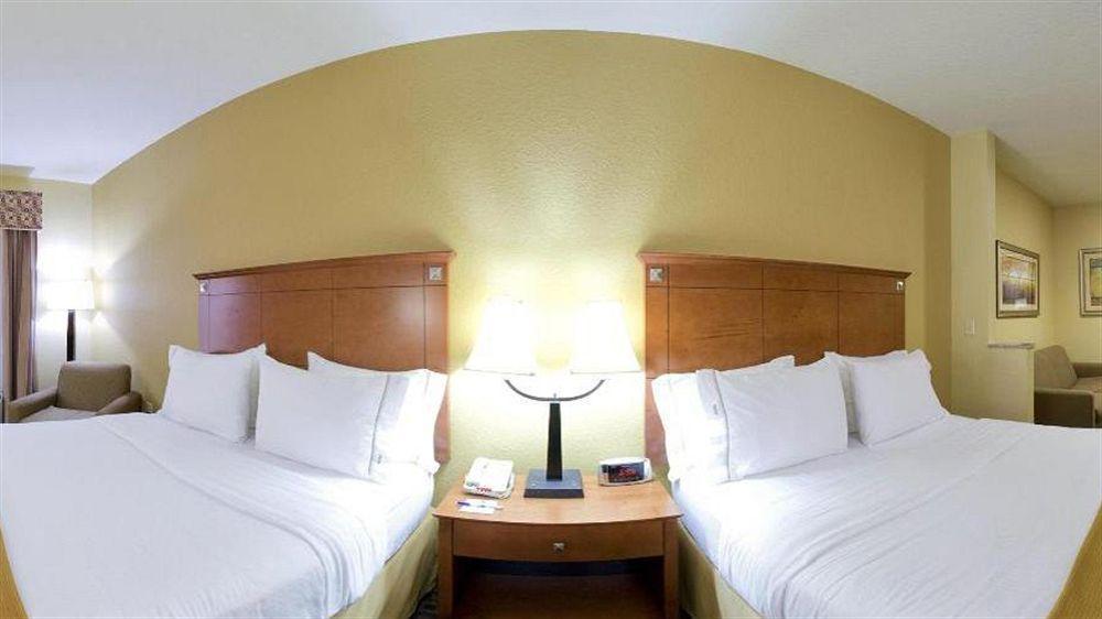 Holiday Inn Express Mccomb By Ihg Exteriér fotografie