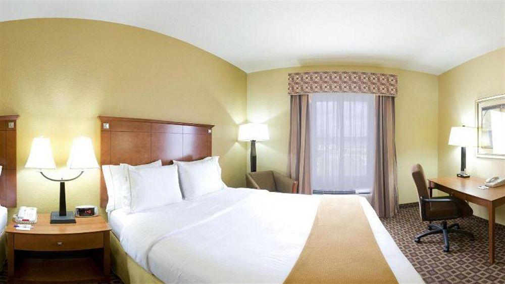 Holiday Inn Express Mccomb By Ihg Exteriér fotografie