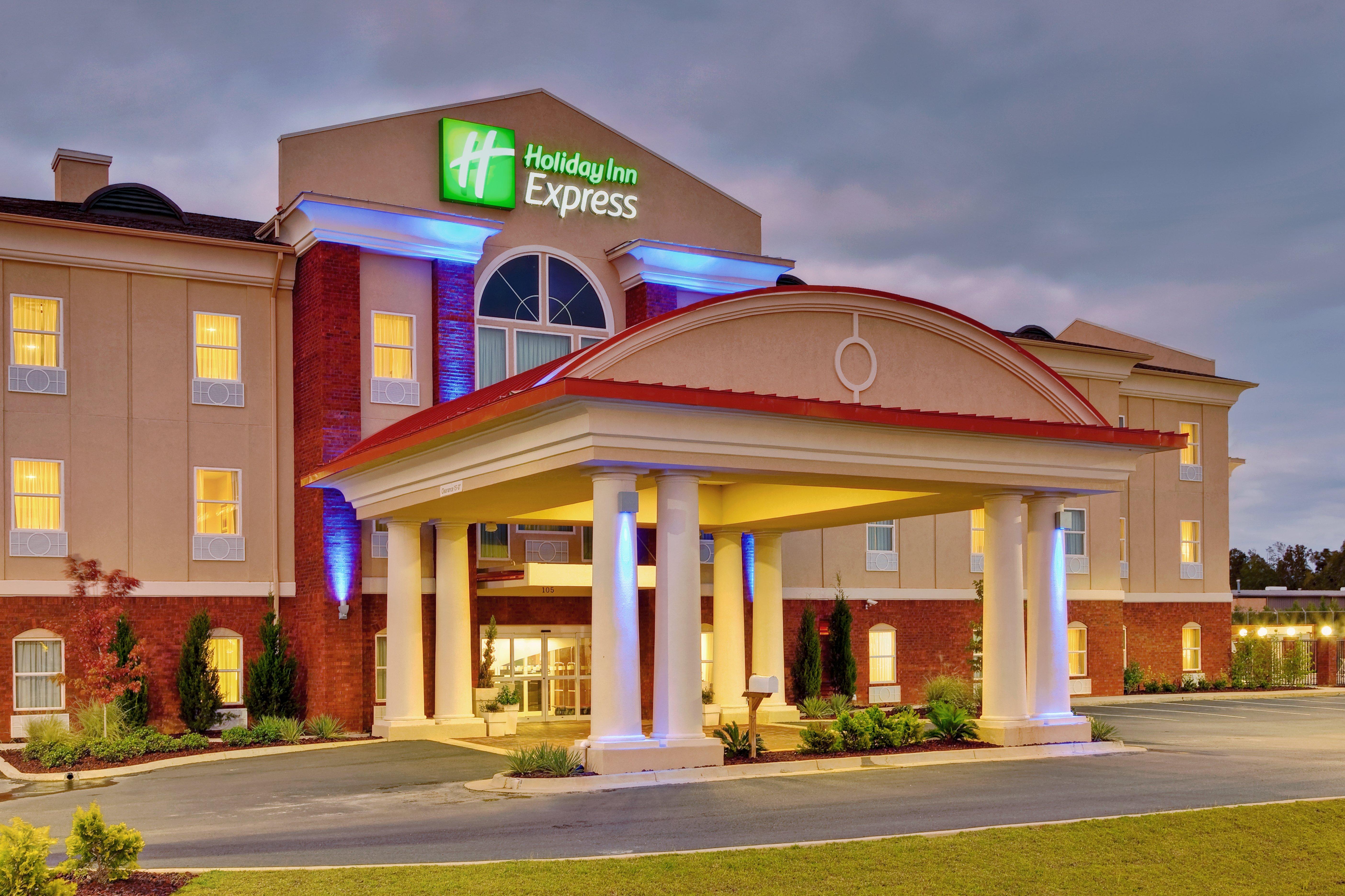 Holiday Inn Express Mccomb By Ihg Exteriér fotografie